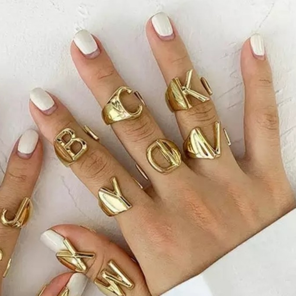 Gold intial/letter ring- "V"